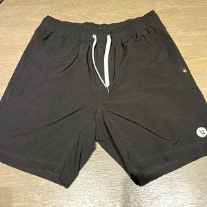 Mens Vuori Shorts Size Medium